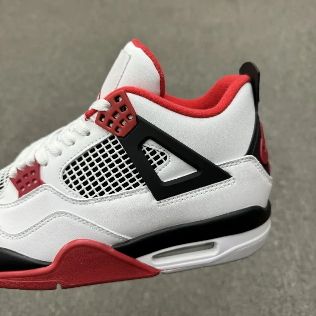 Air Jordan 4 Fire Red