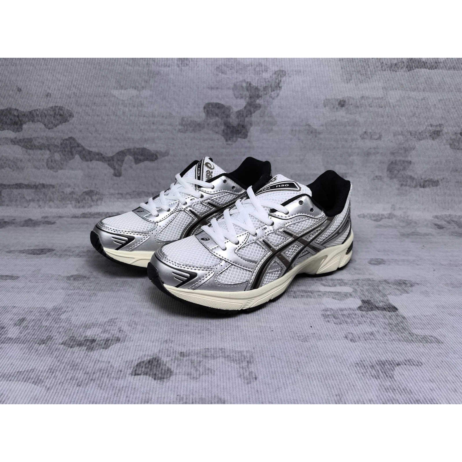 ASICS GEL-1130 White / Clay Canyon · 1201A256-113