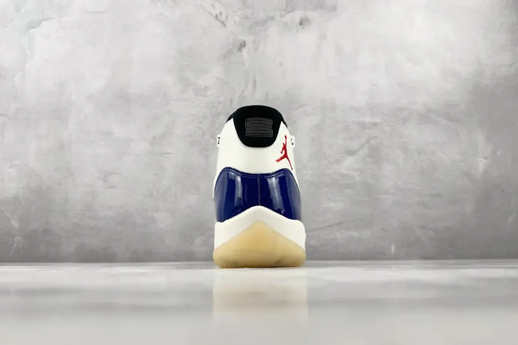 Air Jordan 11 Rare Air