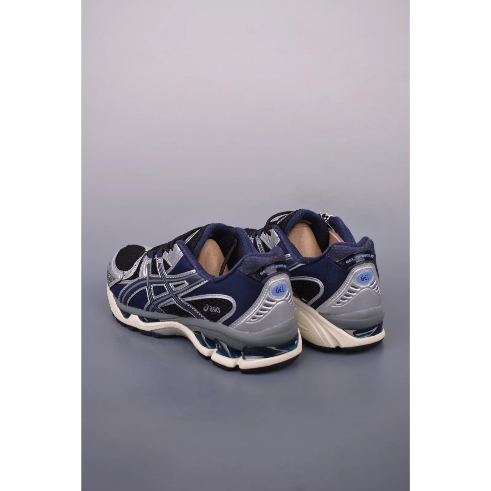 ASICS GEL-NIMBUS 10.1 Black / Midnight · 1203A543-003