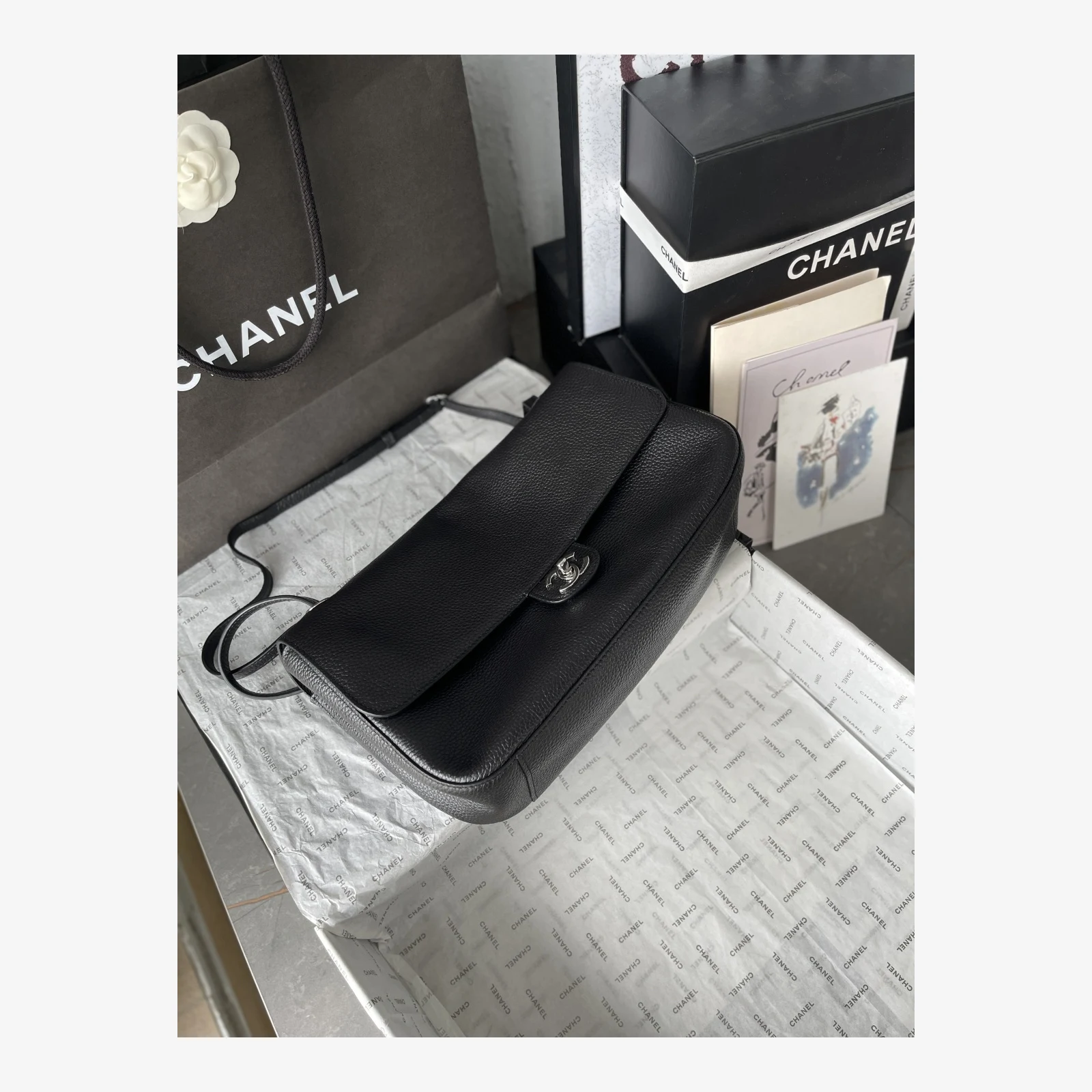 Chanel Maxi Flap Bag AS6231 · Black Grained Calfskin — image 3