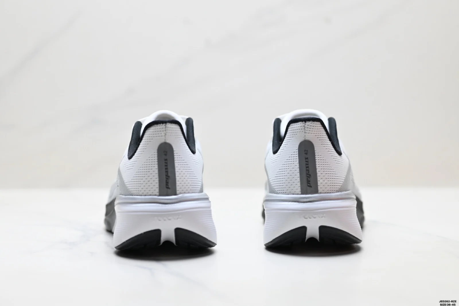 Nike Pegasus 42 Summit White / Photon Dust / Black / Metallic Silver · II7210-100
