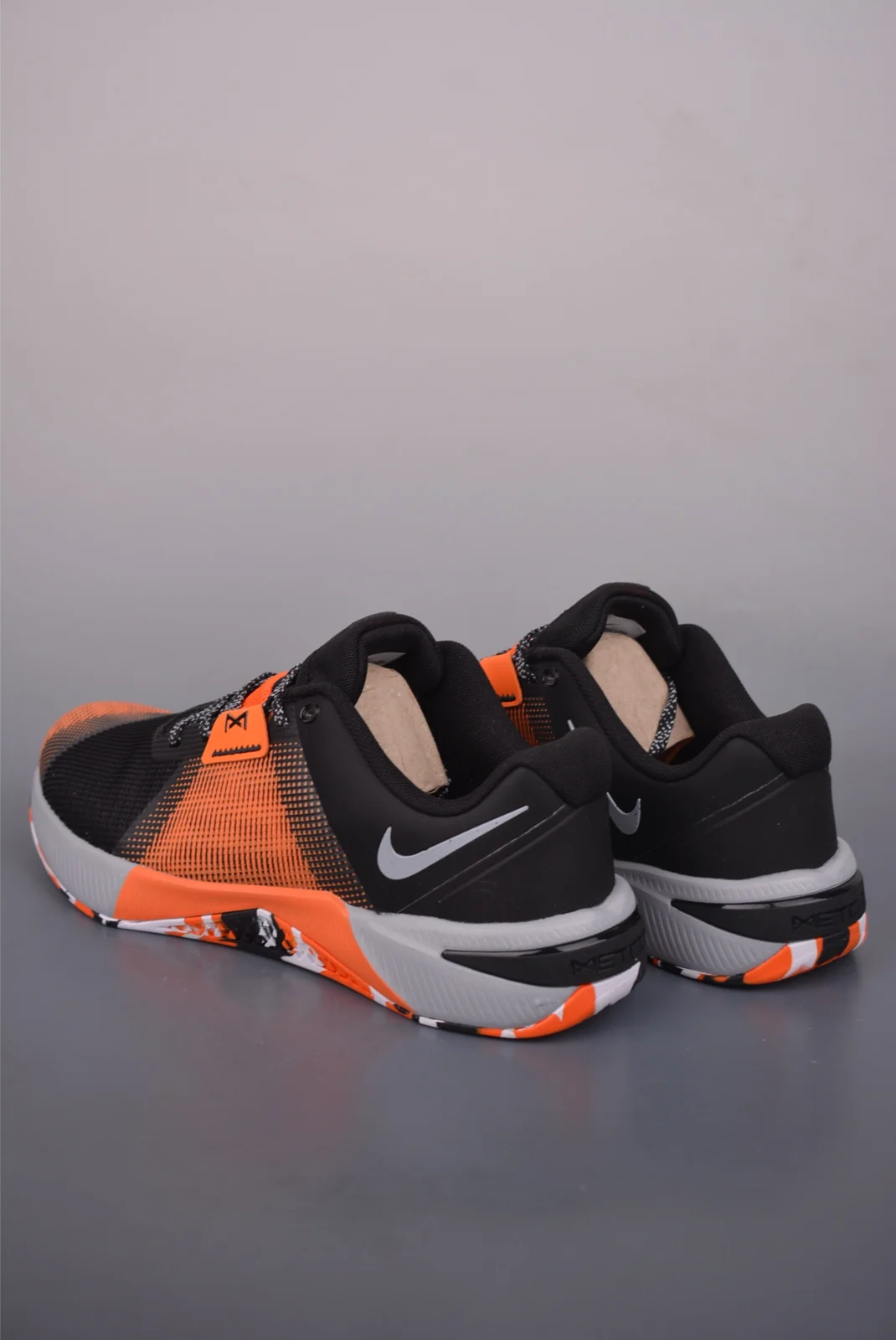 Nike Metcon 10 Black / Safety Orange / Wolf Grey · HJ1875-005