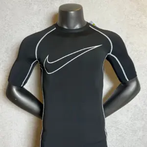 Black Short Sleeve Compression Shirt 001