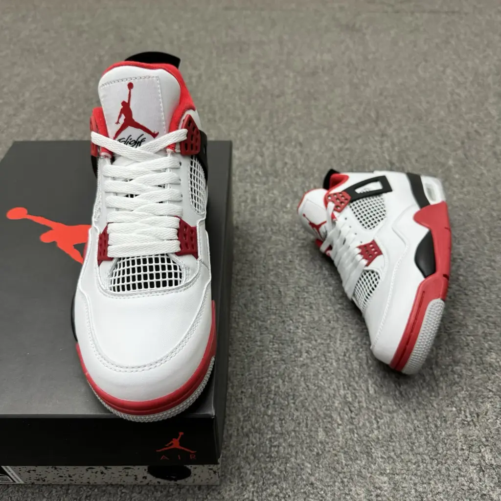 Air Jordan 4 Fire Red