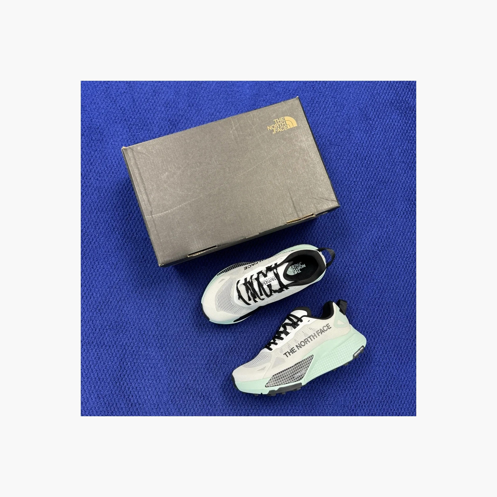 The North Face Men’s Altamesa 500 V2 Frost Grey/Fizz Lime · NF0A8DAJ-TGN