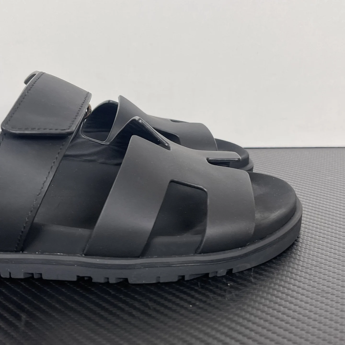 Hermès Chypre Sandal Noir