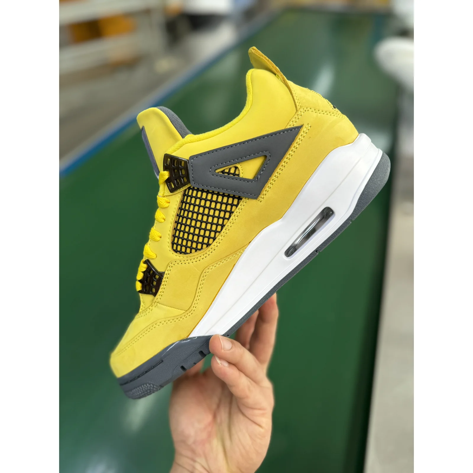 Air Jordan 4 Tour Yellow / Lightning