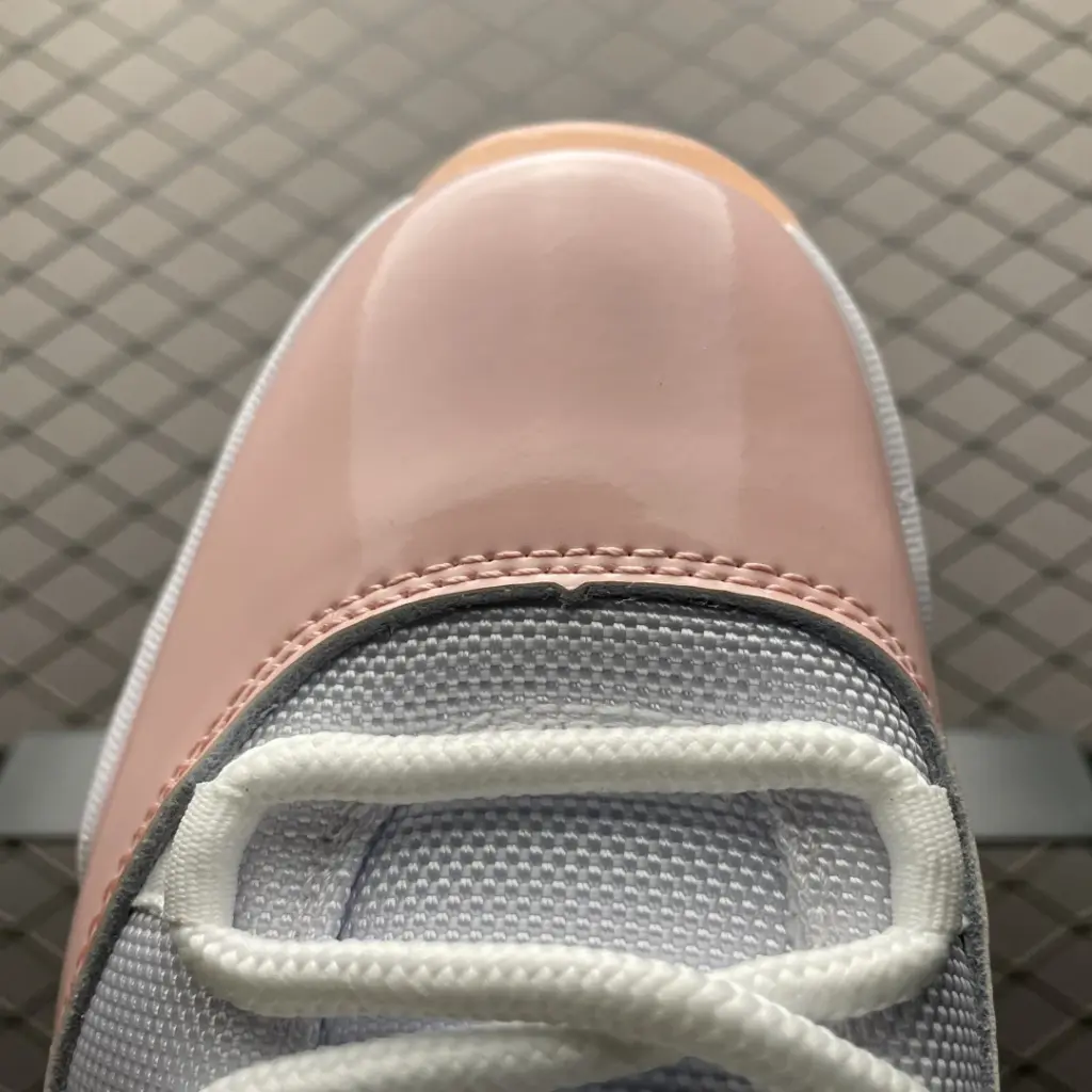Air Jordan 11 Legend Pink