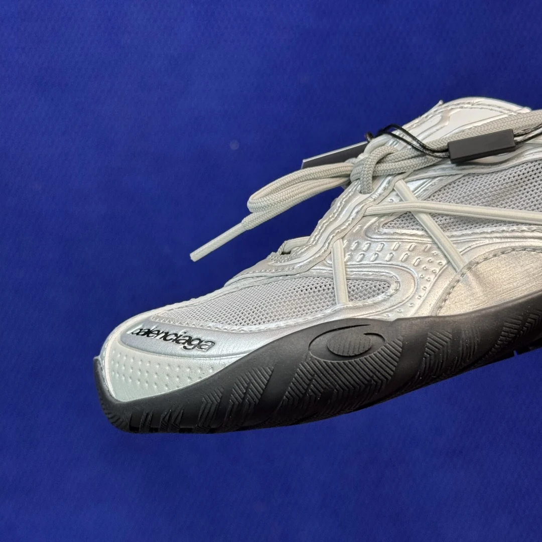Balenciaga Radar Slip-On Sneaker Grey/Black/White · 865868WSTBL1119