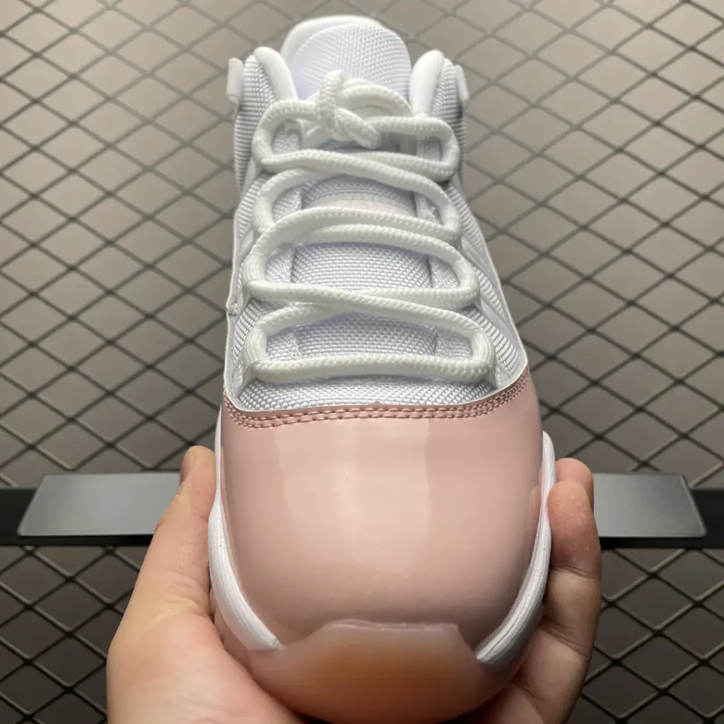 Air Jordan 11 Legend Pink