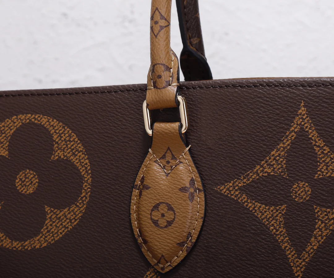 Louis Vuitton OnTheGo GM Monogram and Monogram Reverse Monogram / Monogram Reverse · M45320