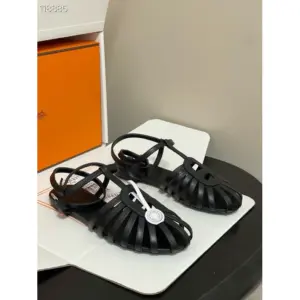 Hermès Nour Sandal Noir full view