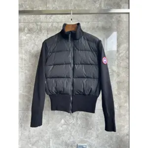 Canada Goose Women's HyBridge Wide Quilt Knit Jacket Black / Classic Disc · 6506W-61