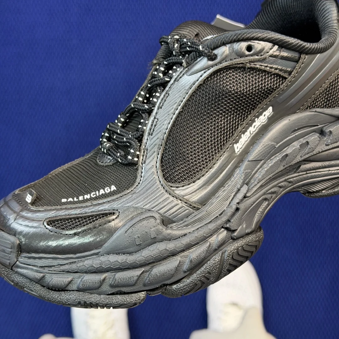 Balenciaga Triple S.2 Black / Dark Grey · 865849WTRS21011