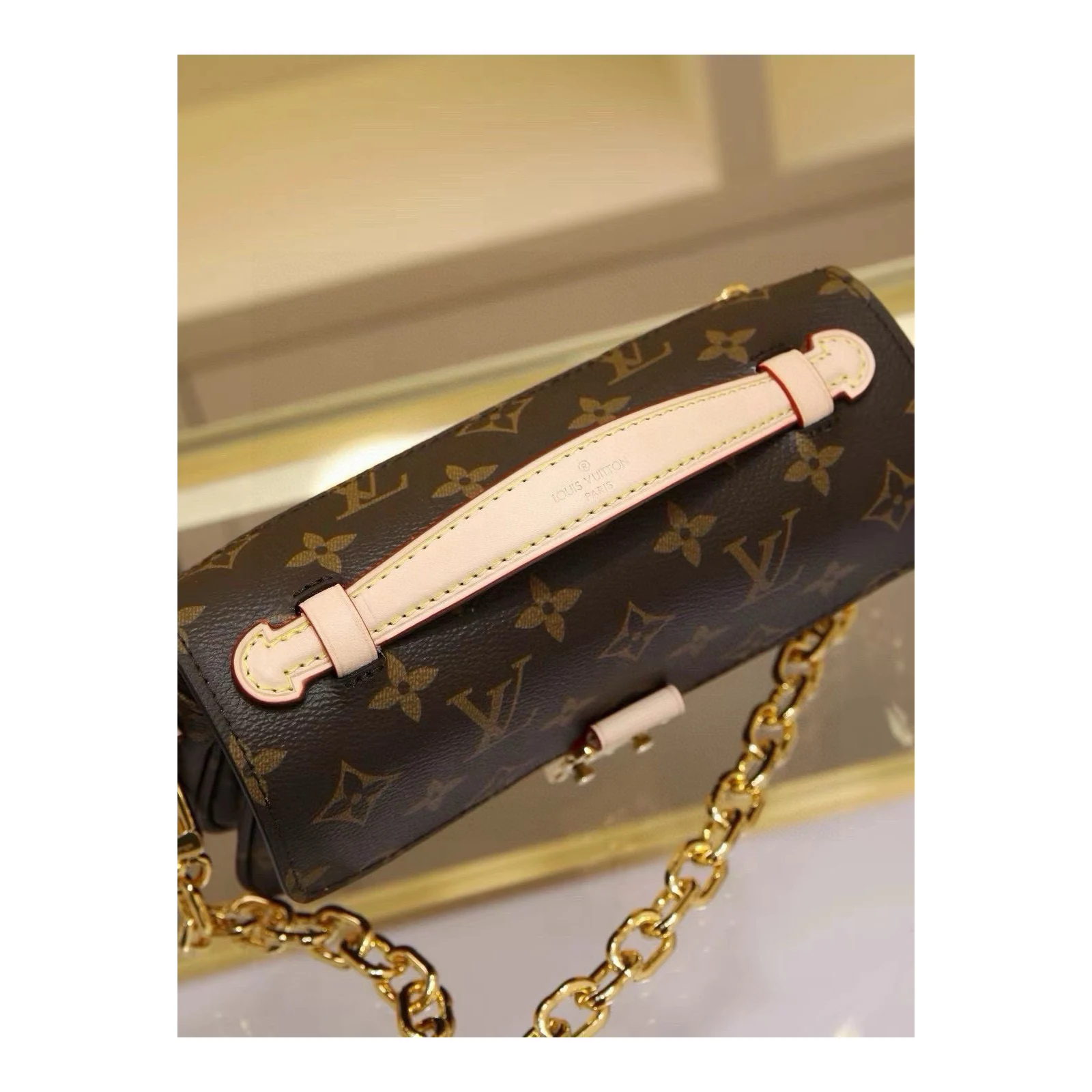 Louis Vuitton Pochette Métis East-West Monogram Monogram · M46279