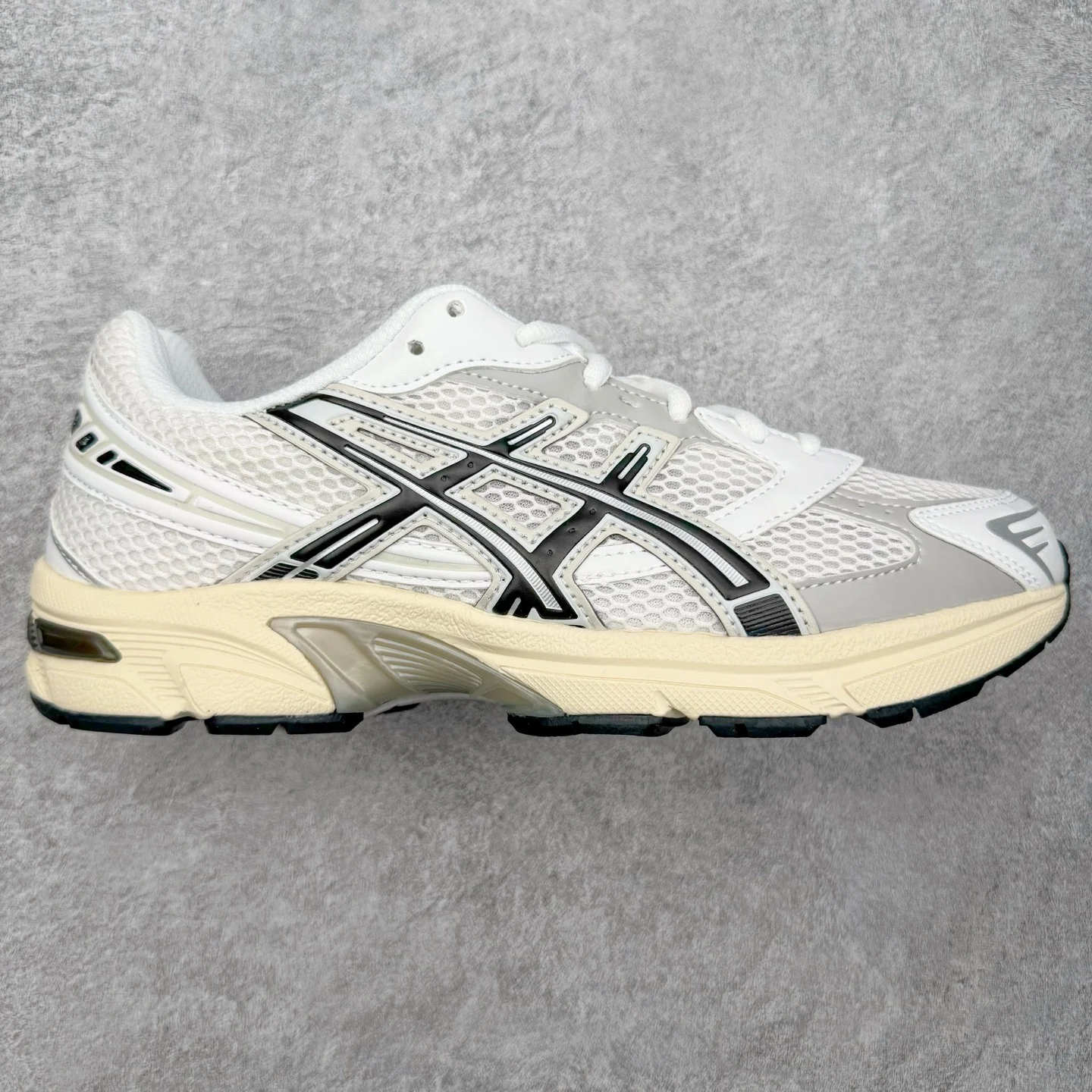 ASICS GEL-1130 White / Cloud Grey · 1201A256-118