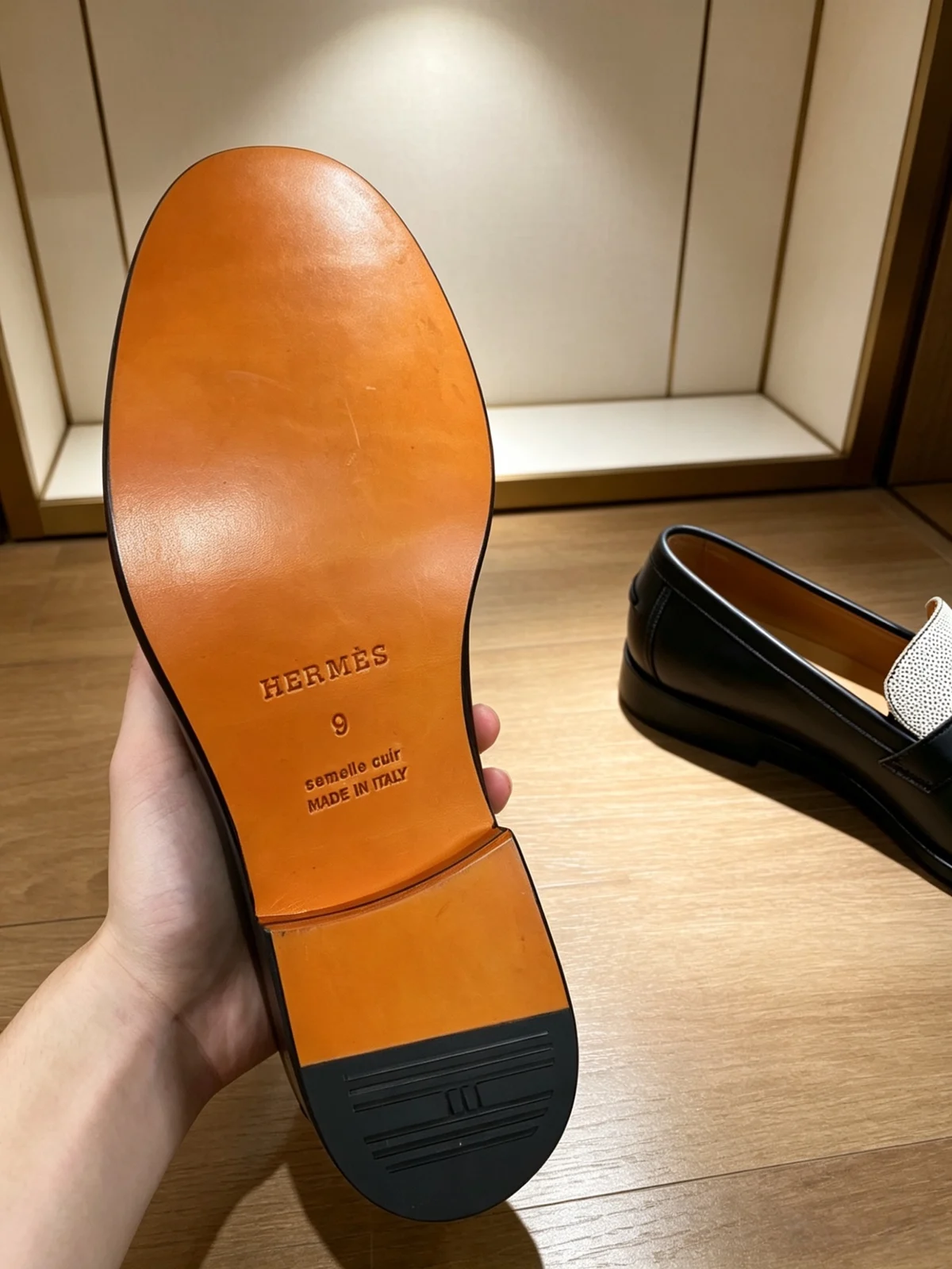 Hermès Milton Loafer Prunoir / Noir