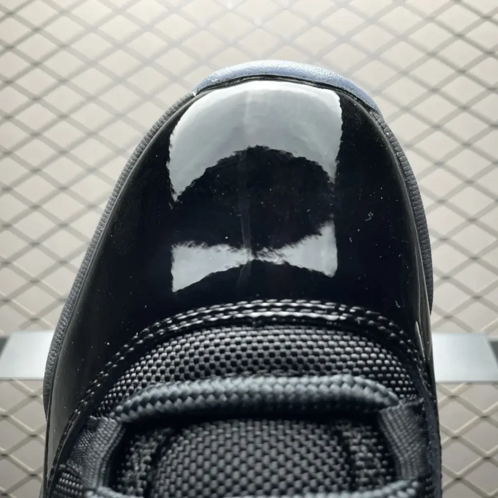 Air Jordan 11 Gamma