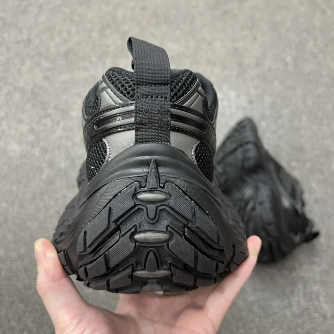 Balenciaga 10XL Sneaker Black · 792779W2MV21000
