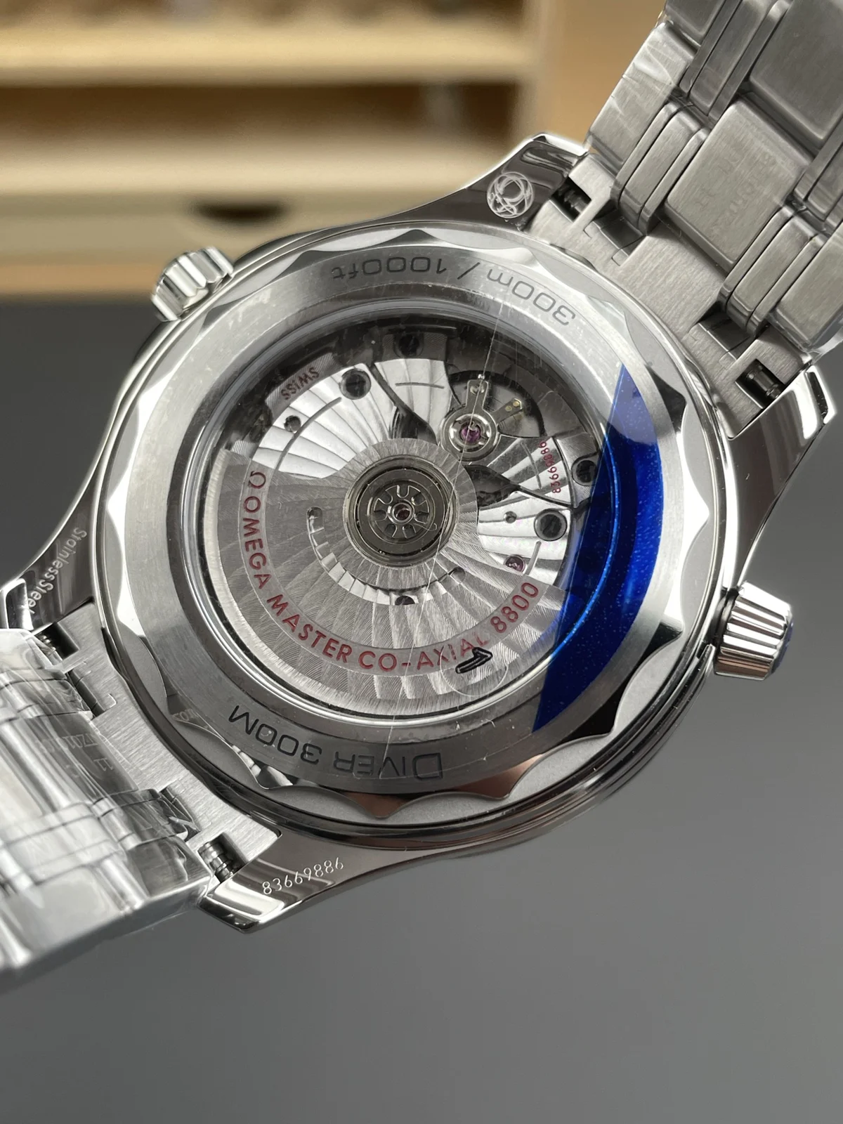 Omega Seamaster Diver 300M 42 mm Blue Dial Steel Bracelet Blue dial / steel bracelet · 210.30.42.20.03.001