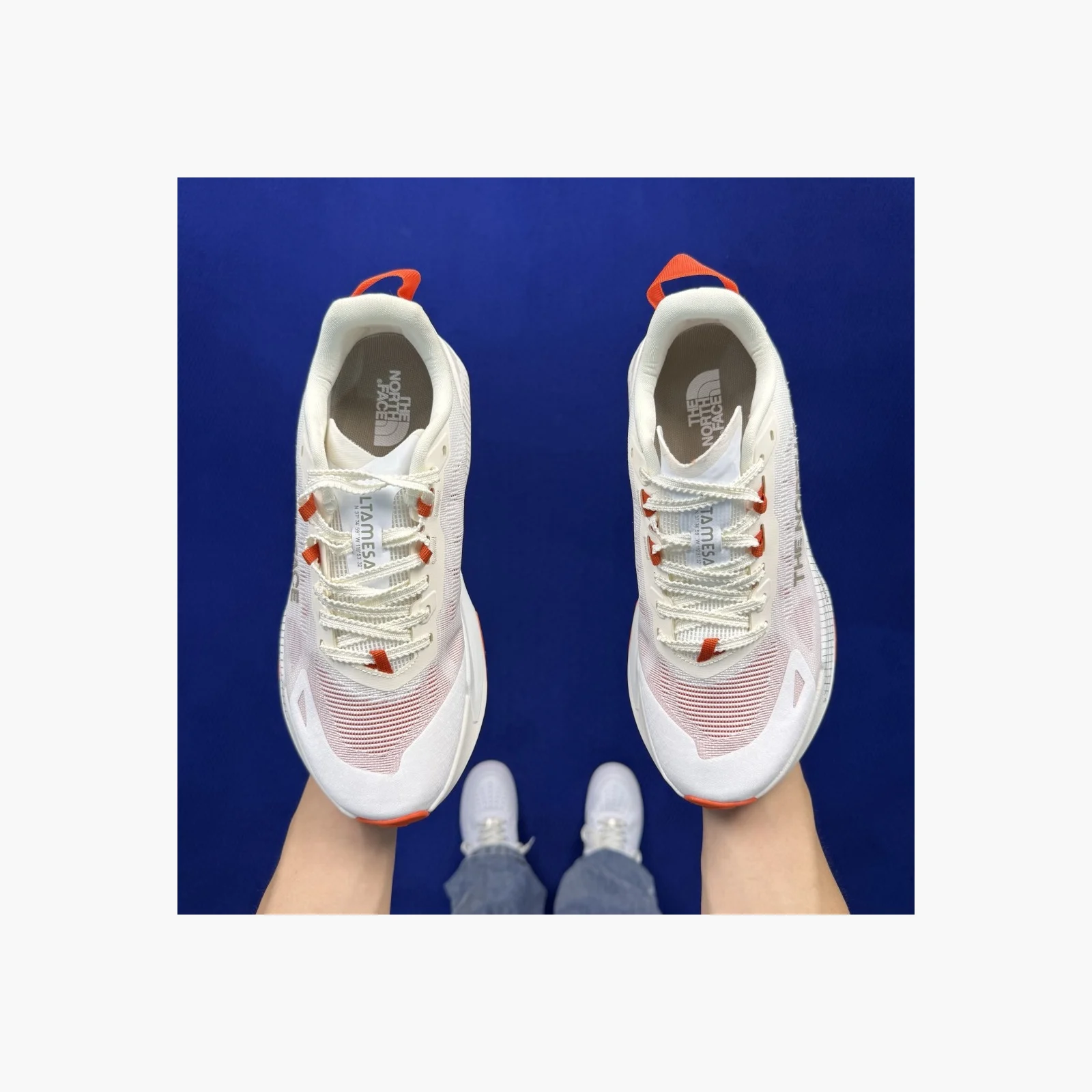 The North Face Men’s Altamesa 500 V2 TNF White/Lava Red · NF0A8DAJ-L5I