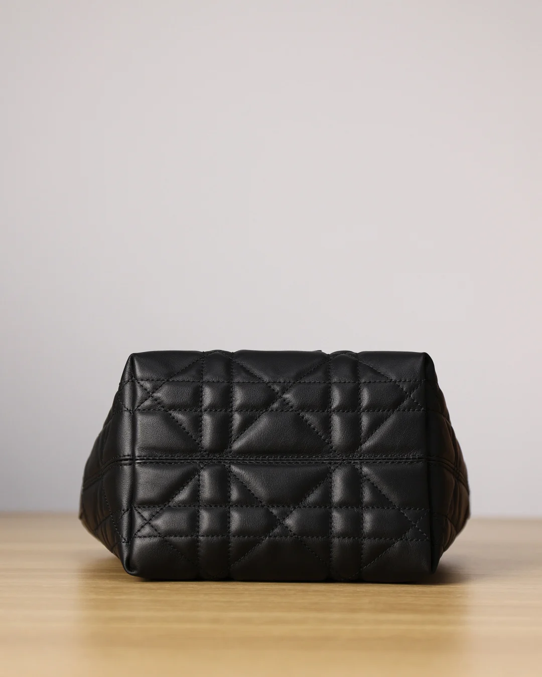 Small Dior Toujours Vertical Tote Bag Black Macrocannage · M2835OSNW_M900