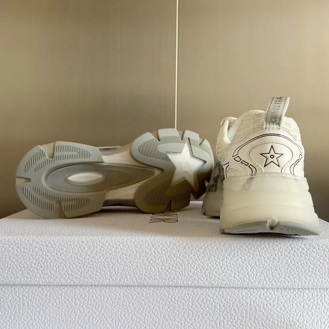 Dior Vibe Sneaker Gray Dior Oblique · KCK365OBU_S47W