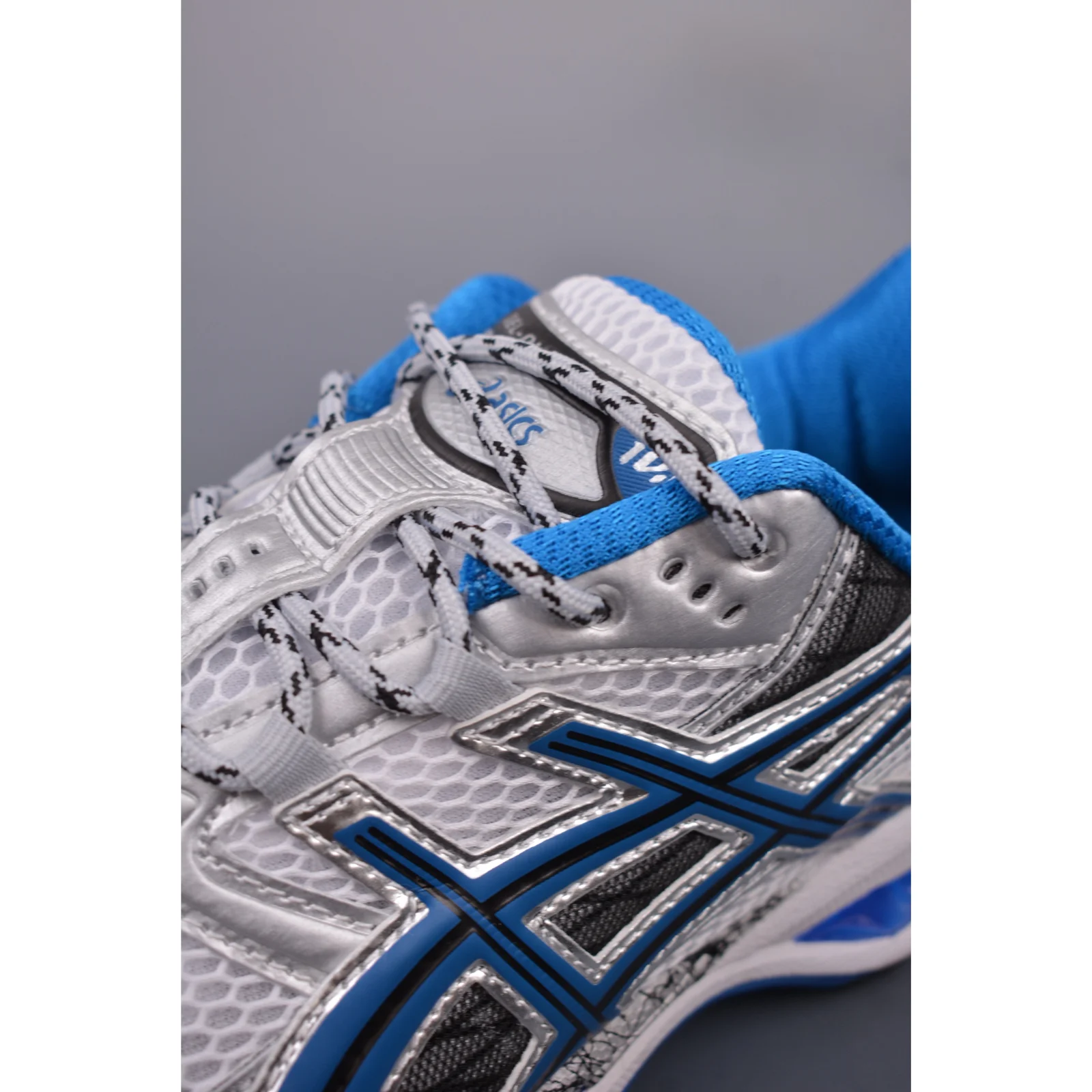 ASICS GEL-NIMBUS 10.1 White / Directoire Blue · 1203A543-101