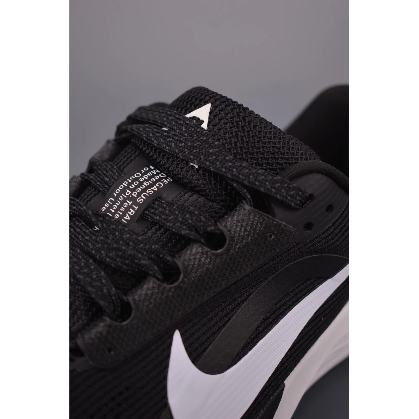 Nike ACG Pegasus Trail Black / Anthracite / Summit White · HV8116-001