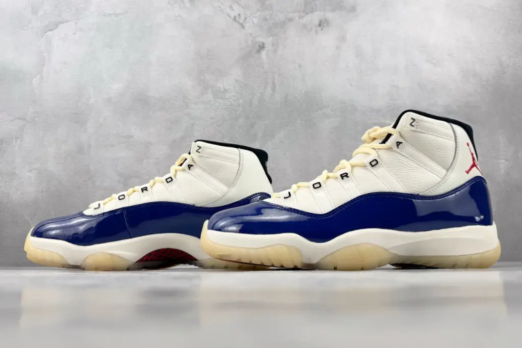 Air Jordan 11 Rare Air