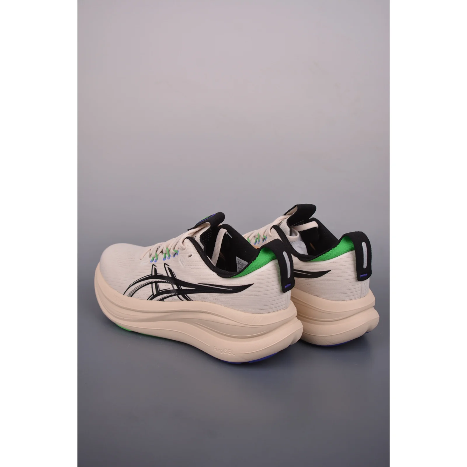 ASICS GEL-NIMBUS 28 Seashell / Black · 1011C127-800
