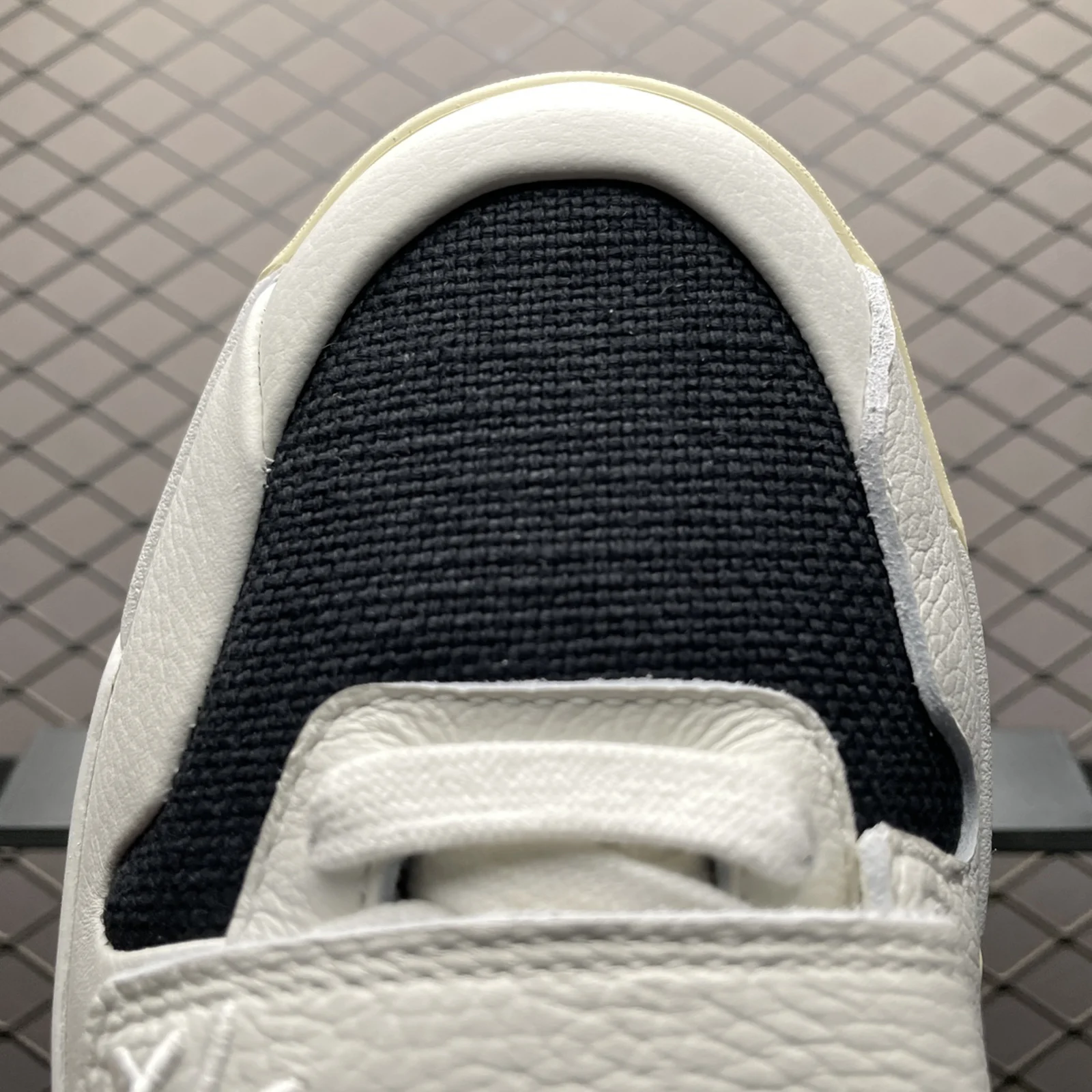 Jordan CJ1 T-Rexx Sail and University Red · FZ8117-101