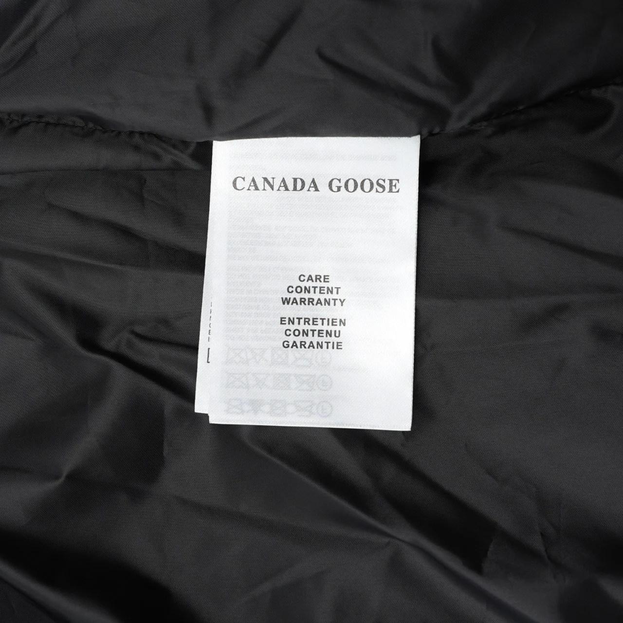 Canada Goose Men's Lawrence Puffer Vest Black / Classic Disc · 2804M-61