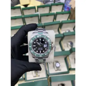 Rolex Submariner Date 126610LV Green Bezel — photo 1