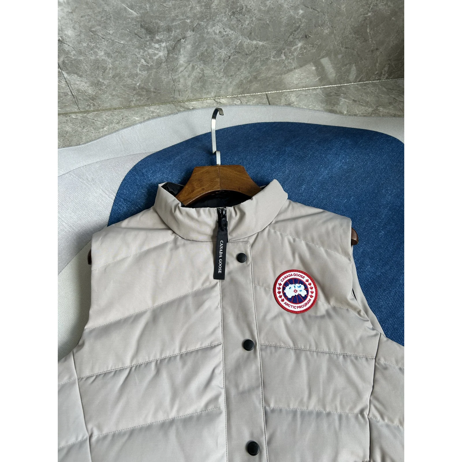 Canada Goose Women's Freestyle Vest Limestone / Classic Disc · 2836L-432
