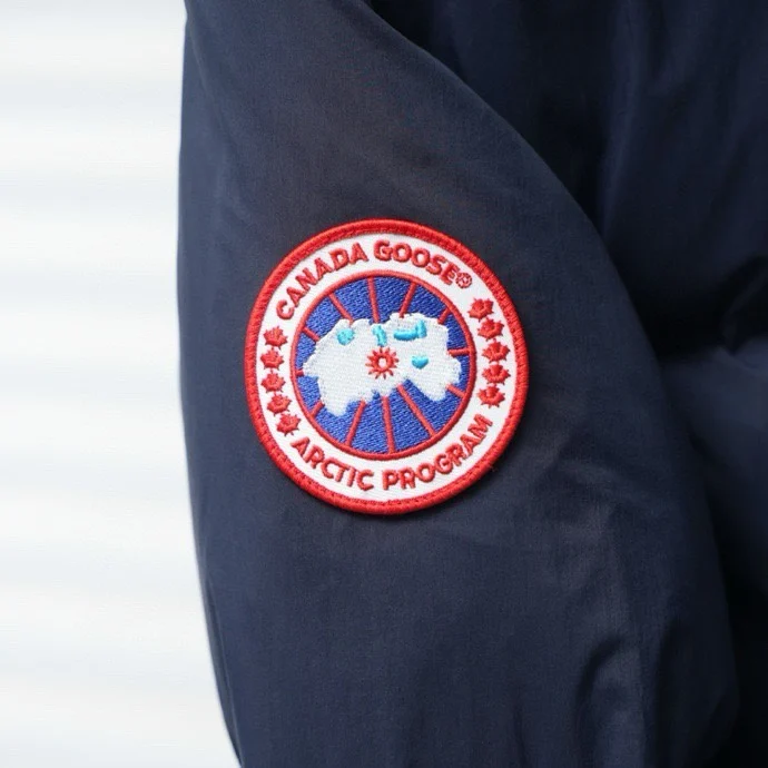 Canada Goose Men's Lawrence Puffer Jacket Atlantic Navy / Classic Disc · 2802M-63