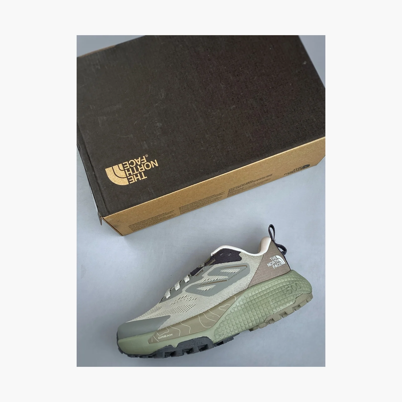 The North Face Men’s Altamesa 500 Concrete/Smoked Pearl · NF0A83N3-511