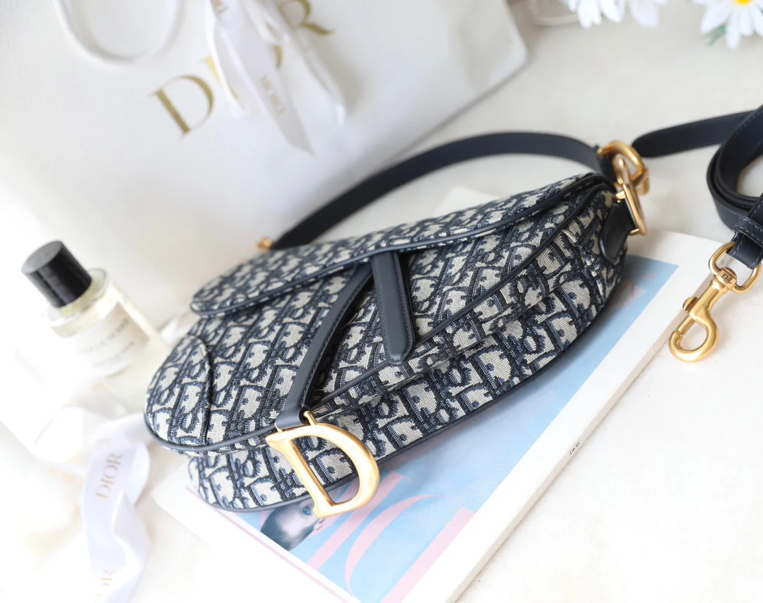 Saddle Bag with Strap Blue Dior Oblique Jacquard · M0455CTZQ_M928