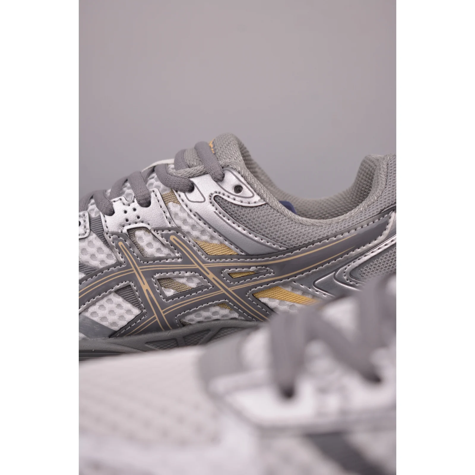 ASICS GEL-CUMULUS 16 Cream / Clay Grey · 1203A733-101