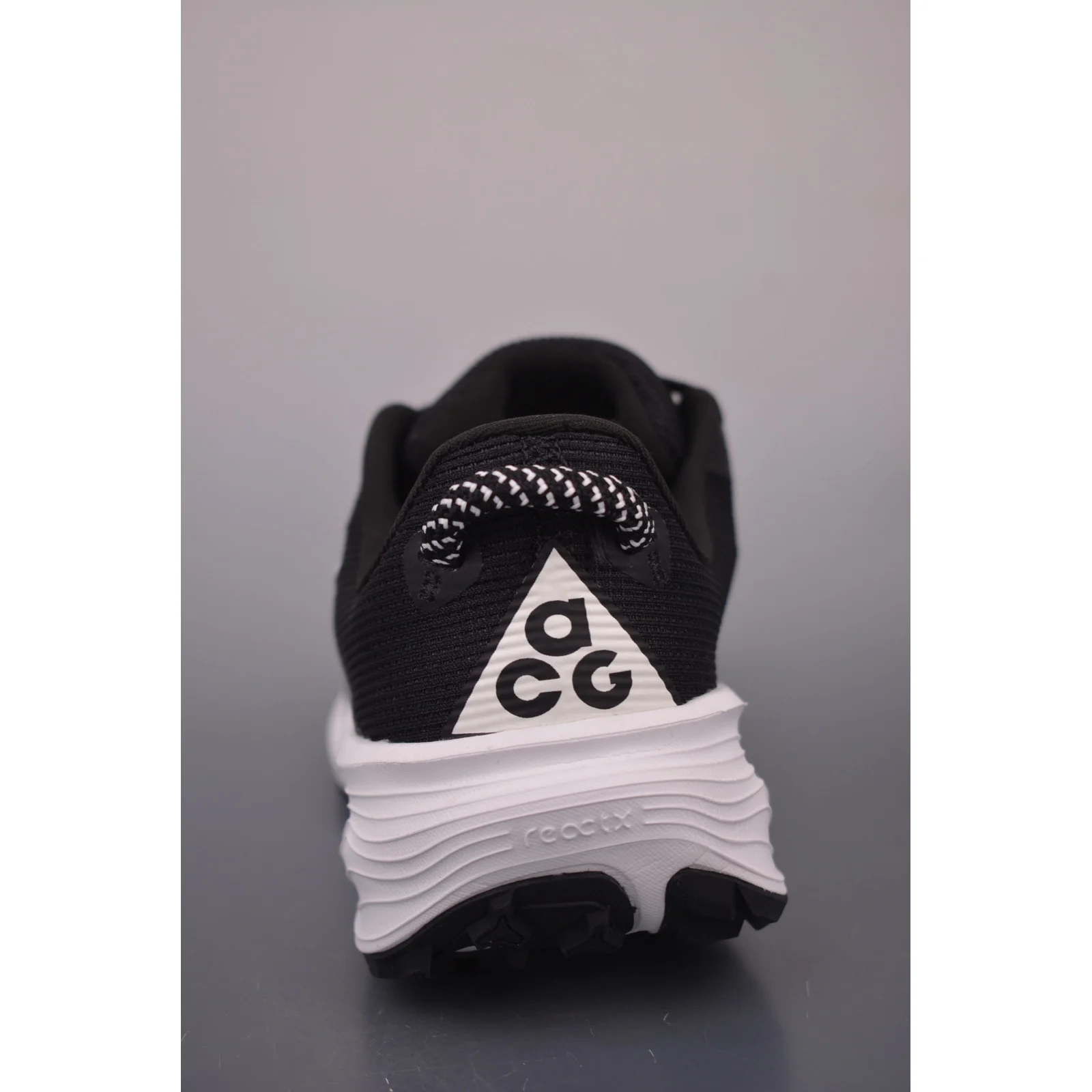 Nike ACG Pegasus Trail Black / Anthracite / Summit White · HV8116-001
