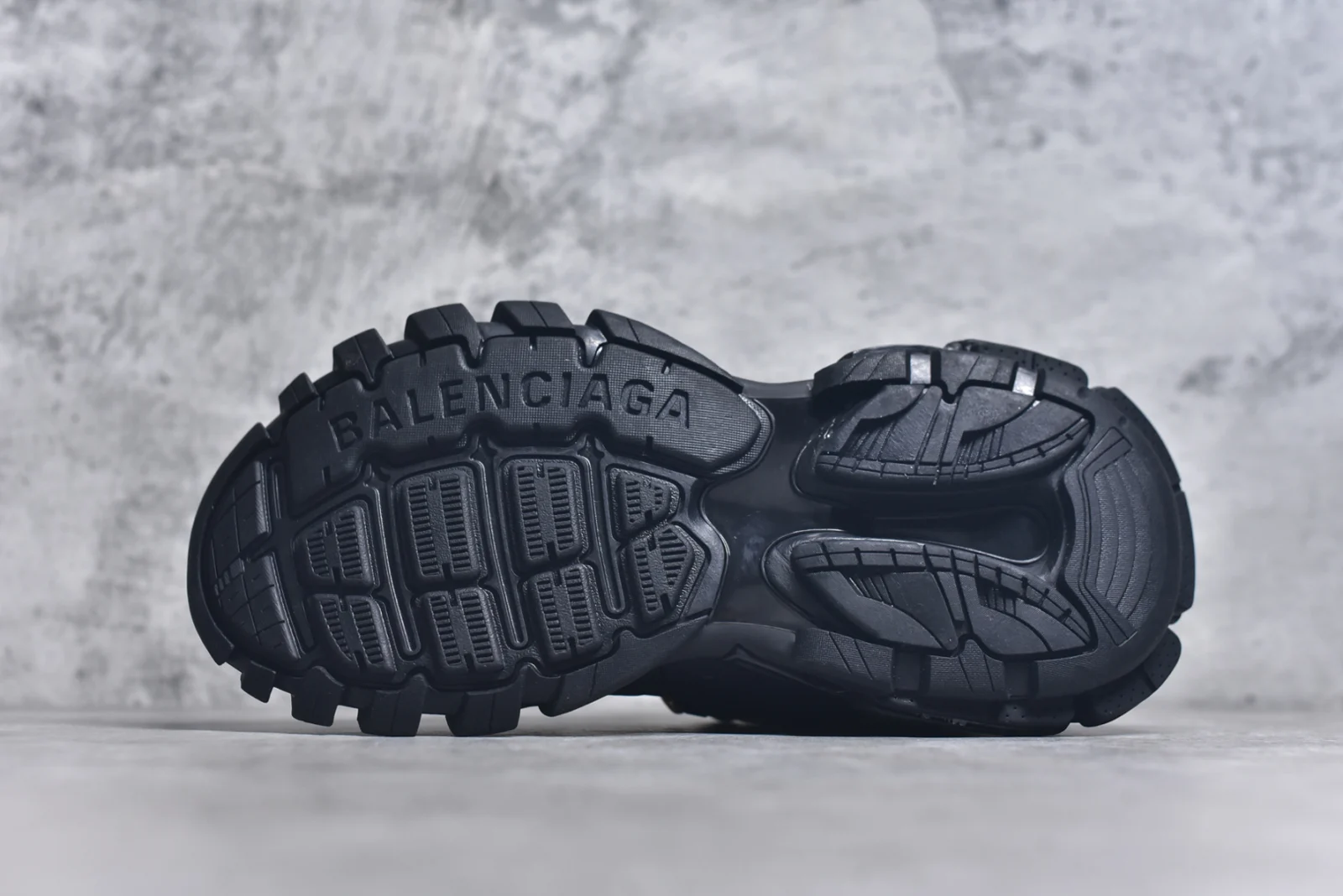 Balenciaga Track Trail Laces Sneaker Black / Orange · 800592WTRHK1000