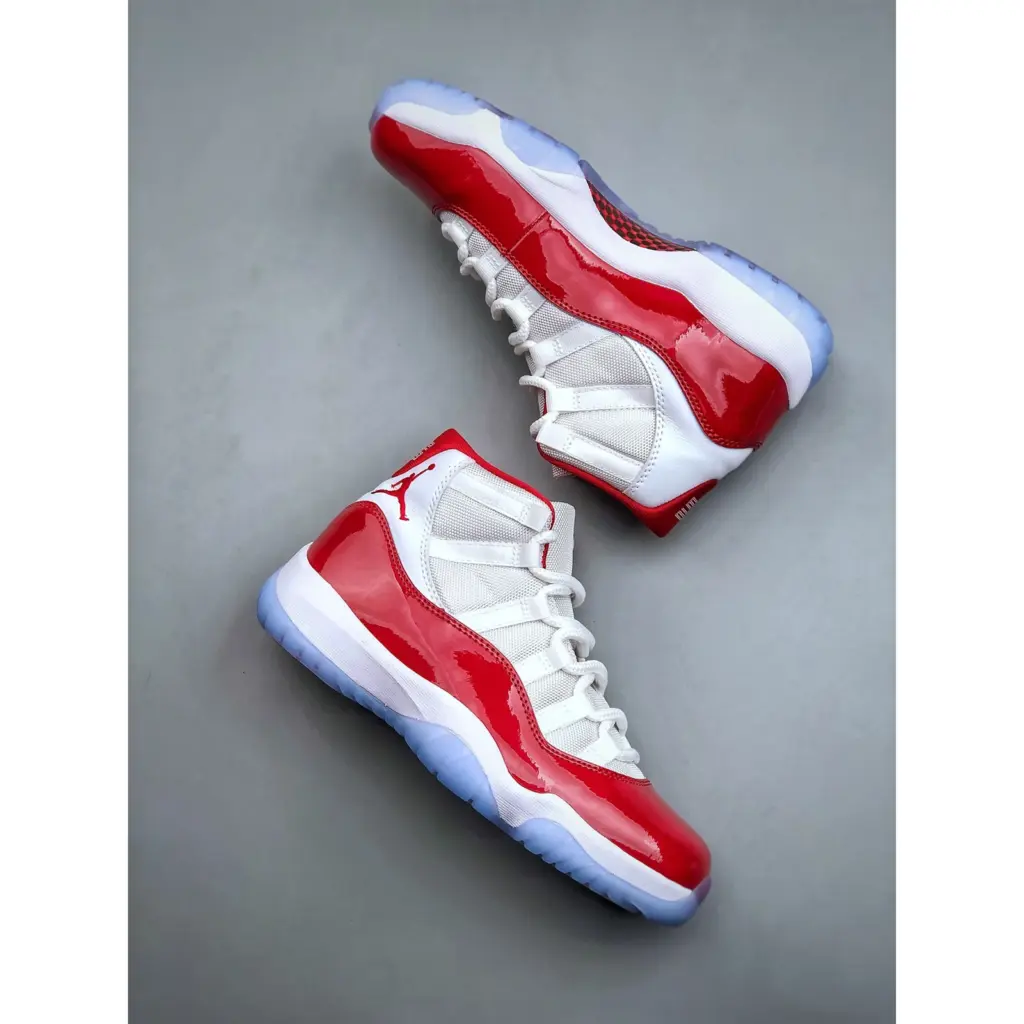 Air Jordan 11 Cherry / Varsity Red