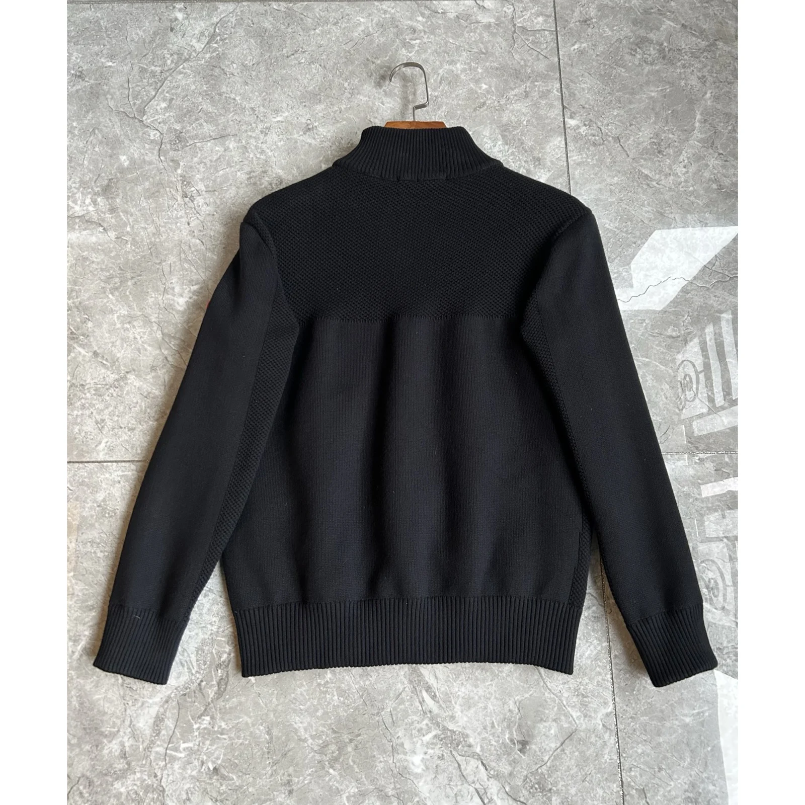 Canada Goose Men's HyBridge Knit Jacket Black / Classic Disc · 6830M-9061