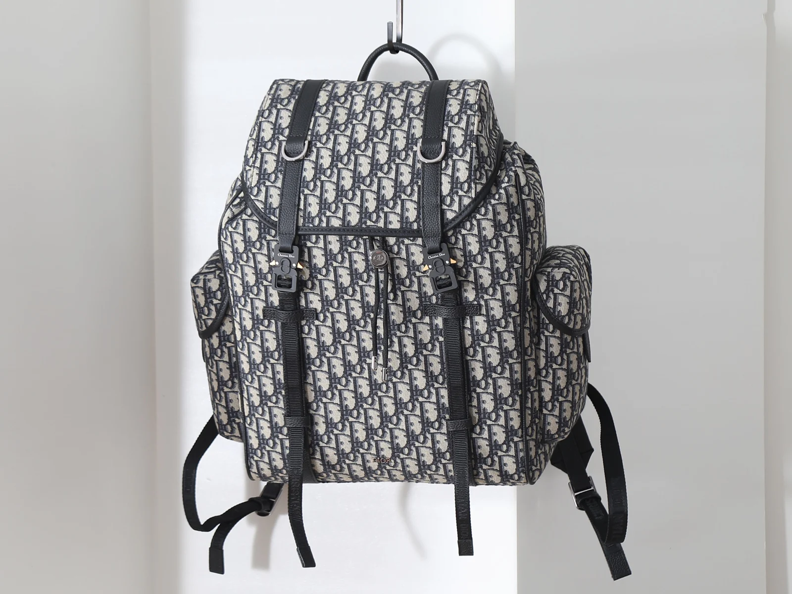 Dior Hit the Road Backpack with Flap Beige and Black Dior Oblique · 1ESBA205YKY_H27E