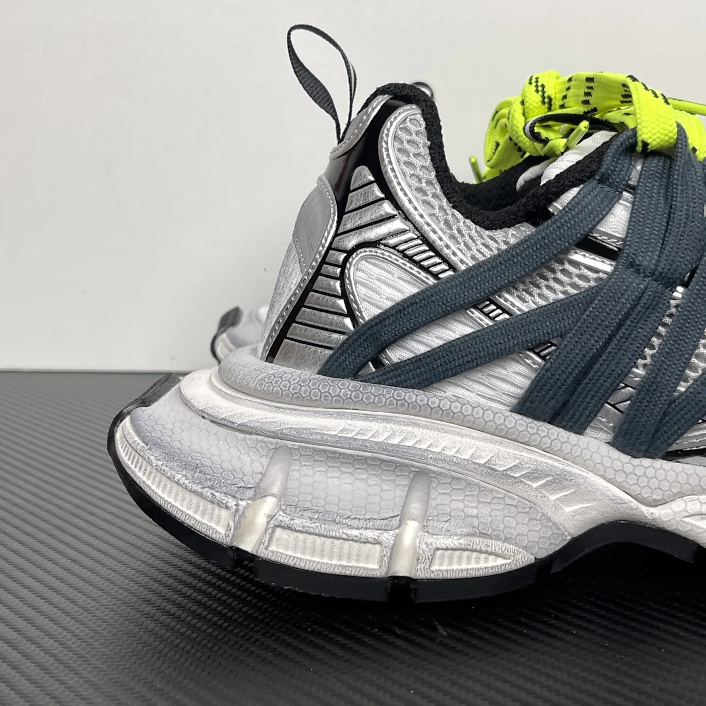 Balenciaga 3XL Interlace Sneaker Grey / Neon Yellow · 863644W3XTL1177