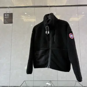 Canada Goose Women's Simcoe Zip Up Fleece Jacket Black / Classic Disc · 1101W-61