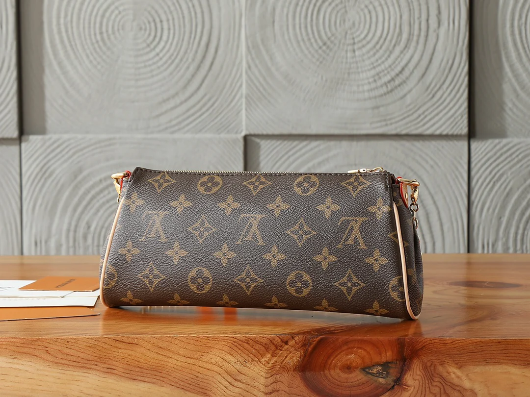 Louis Vuitton Pochette Eva Monogram Monogram · M13567