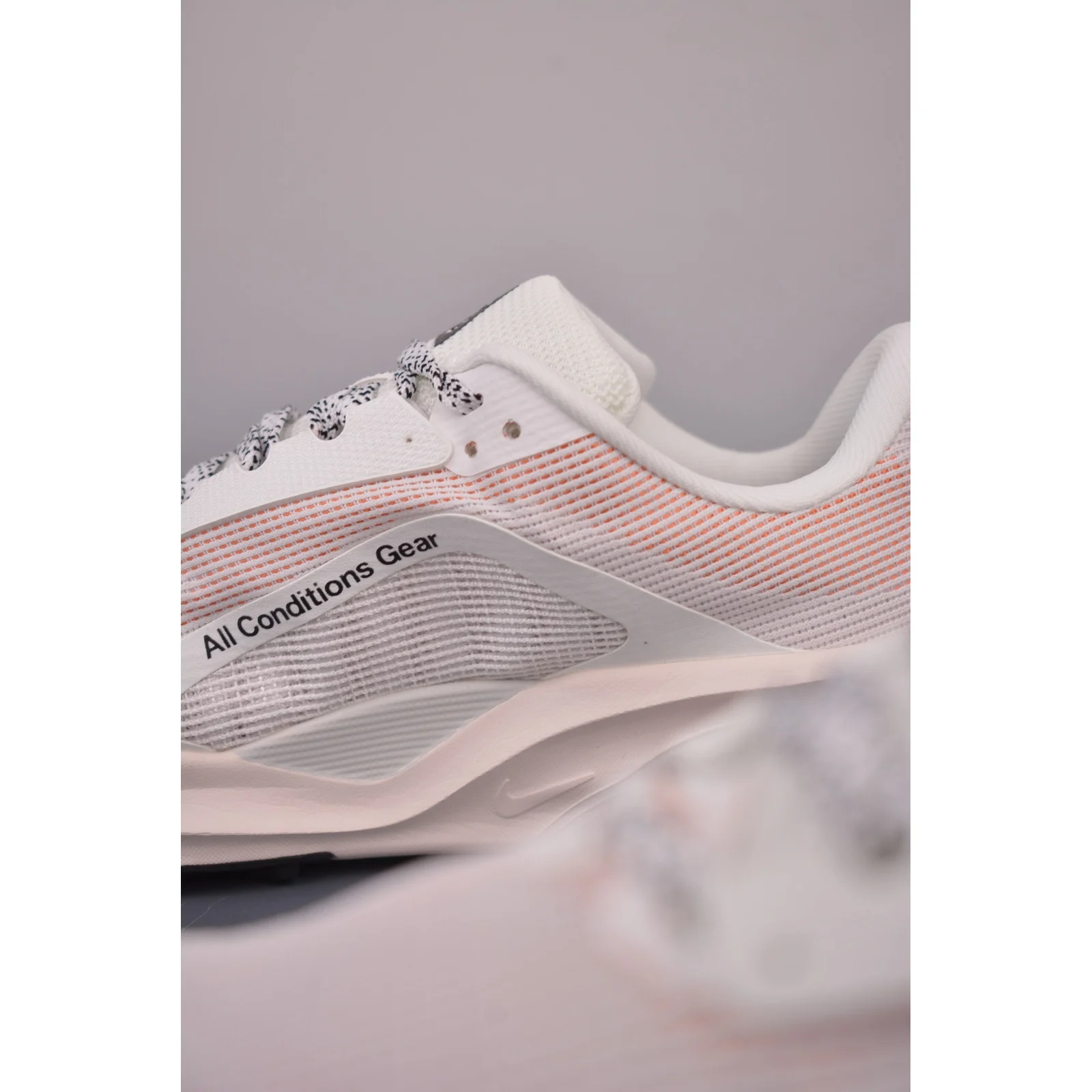 Nike ACG Pegasus Trail Summit White / Phantom / Safety Orange / Black · HV8116-103