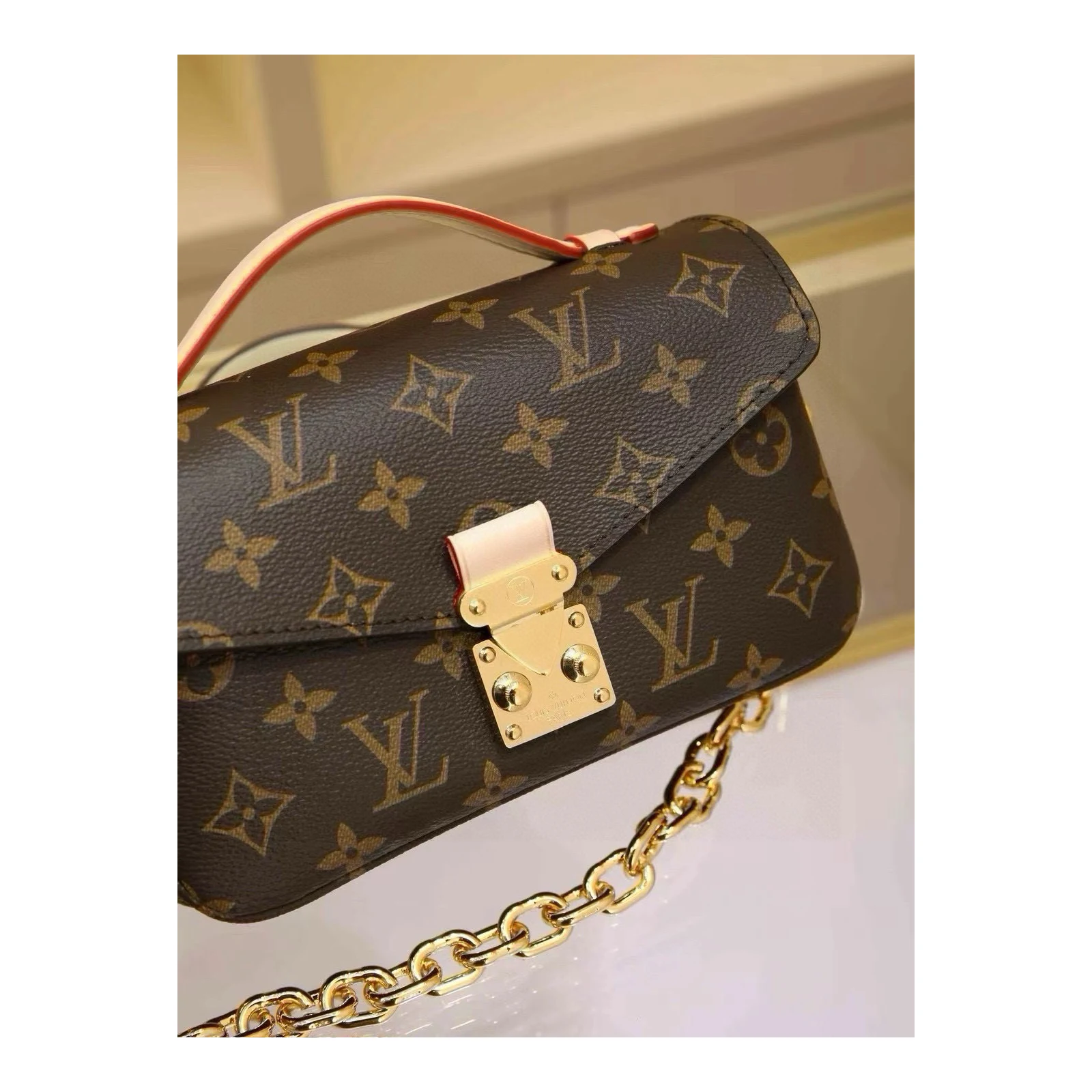 Louis Vuitton Pochette Métis East-West Monogram Monogram · M46279